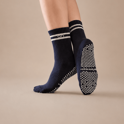 Soft Charcoal Quarter Crew Inside Out Grip Sock