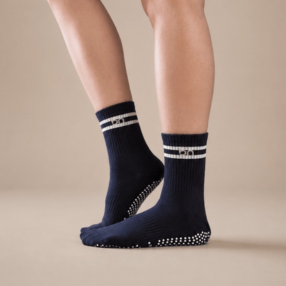 Soft Charcoal Quarter Crew Inside Out Grip Sock