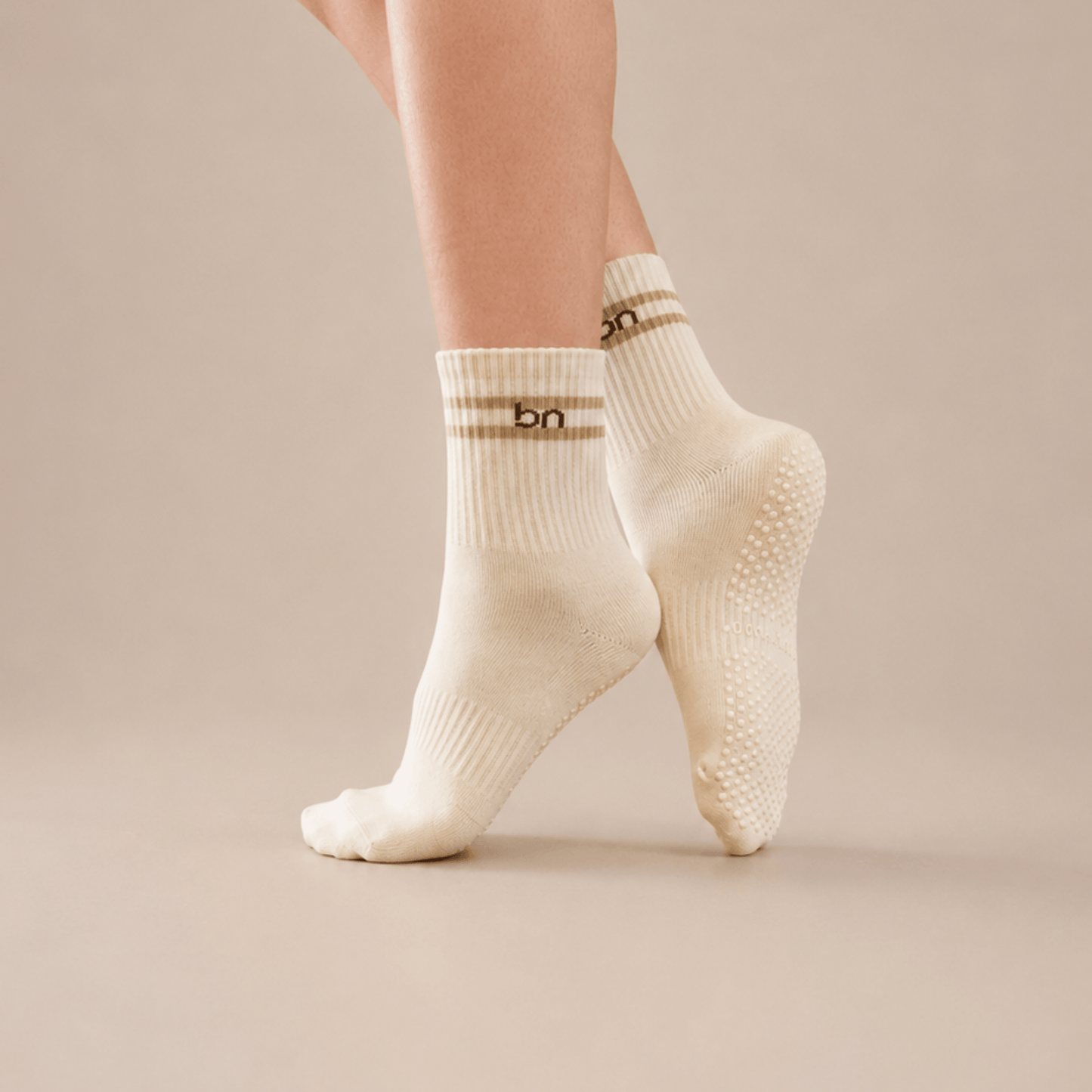 Oat Quarter Crew Inside Out Grip Sock
