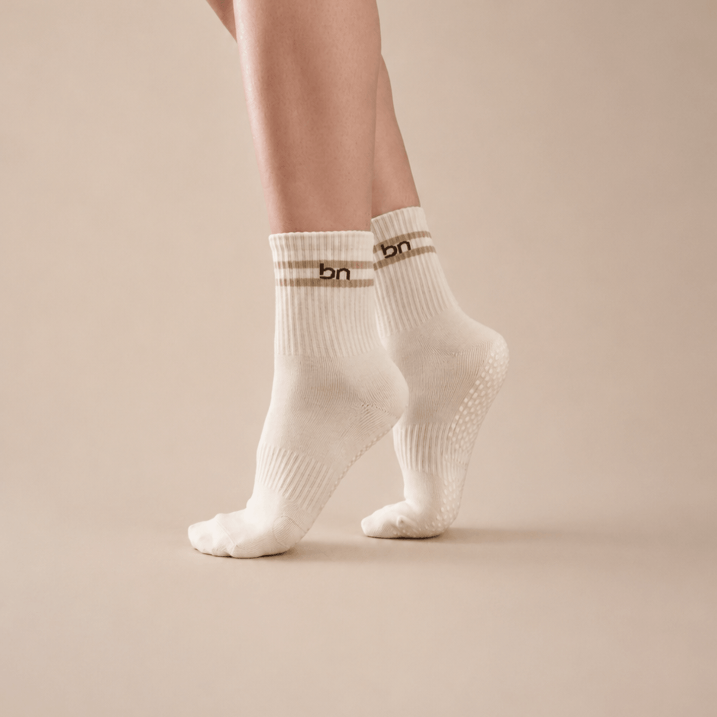 Oat Quarter Crew Inside Out Grip Sock