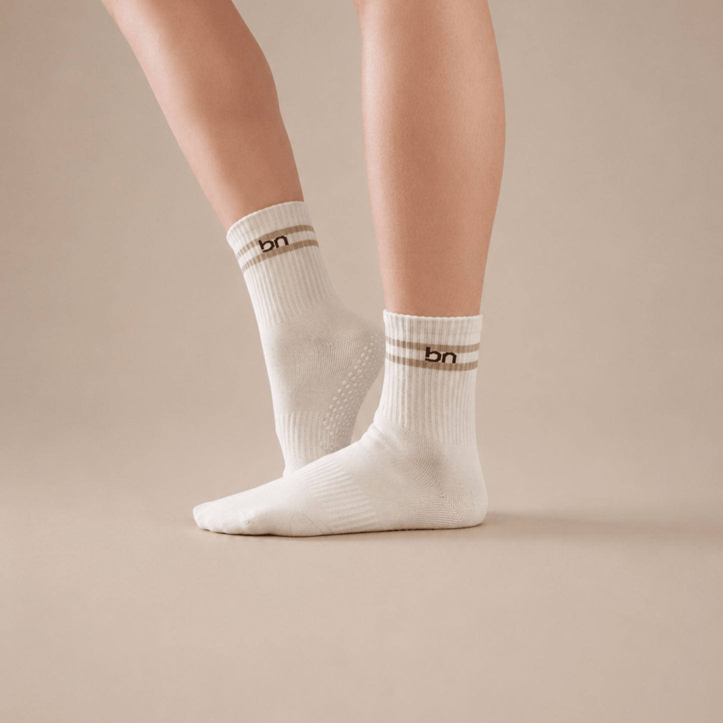 Oat Quarter Crew Inside Out Grip Sock