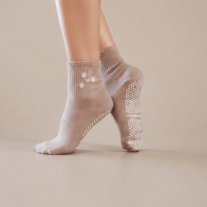 Margot Quarter Crew Inside Out Grip Sock