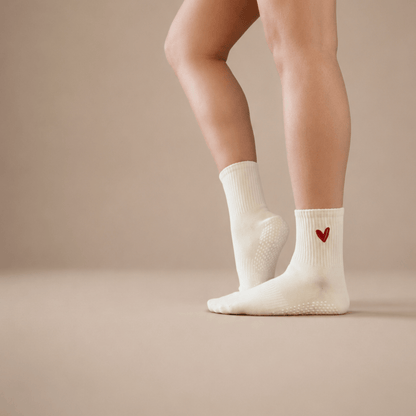 Amour Quarter Crew Inside Out Grip Sock